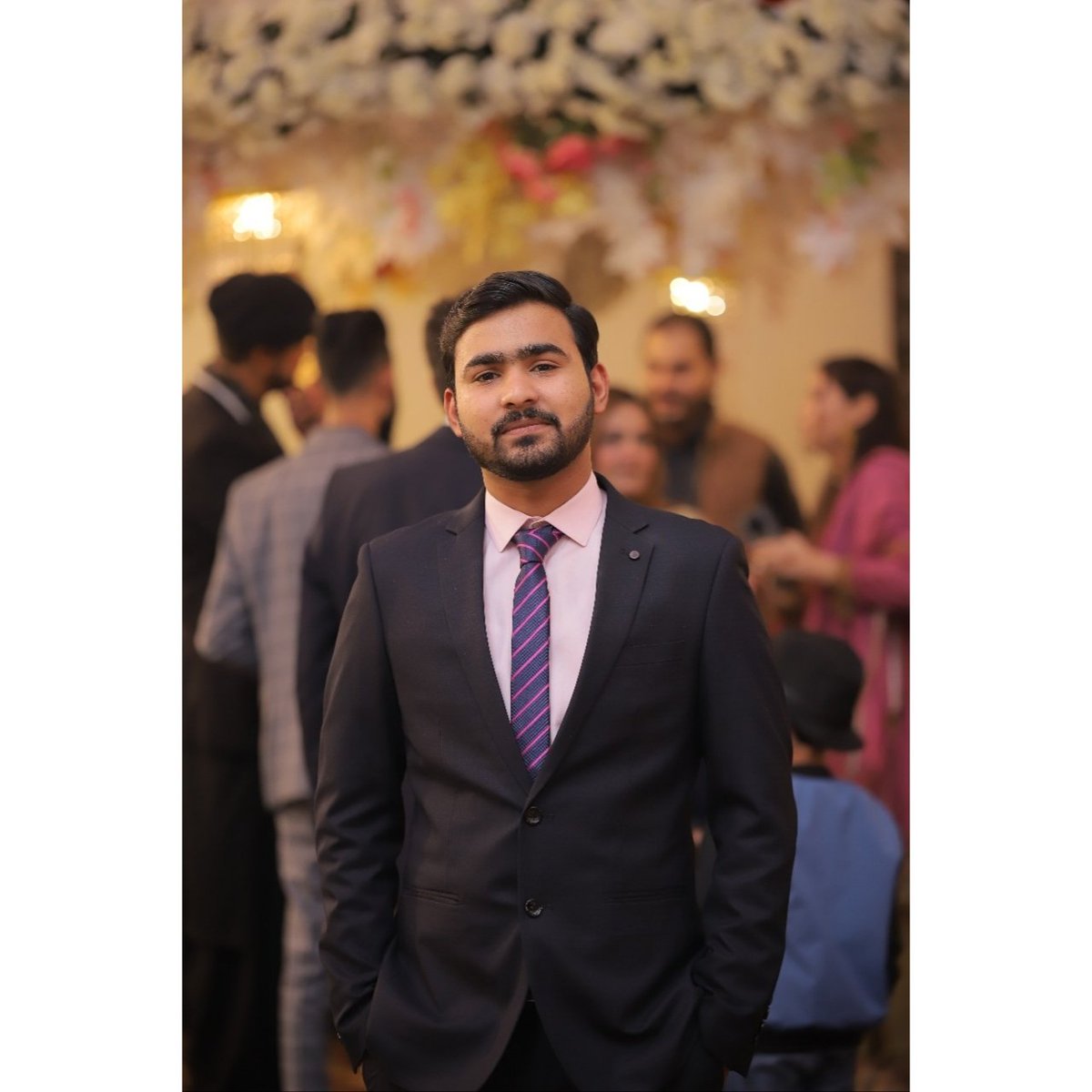 aMd_JamShEd's tweet photo. #NewProfilePic https://t.co/yPPJG1vgUZ