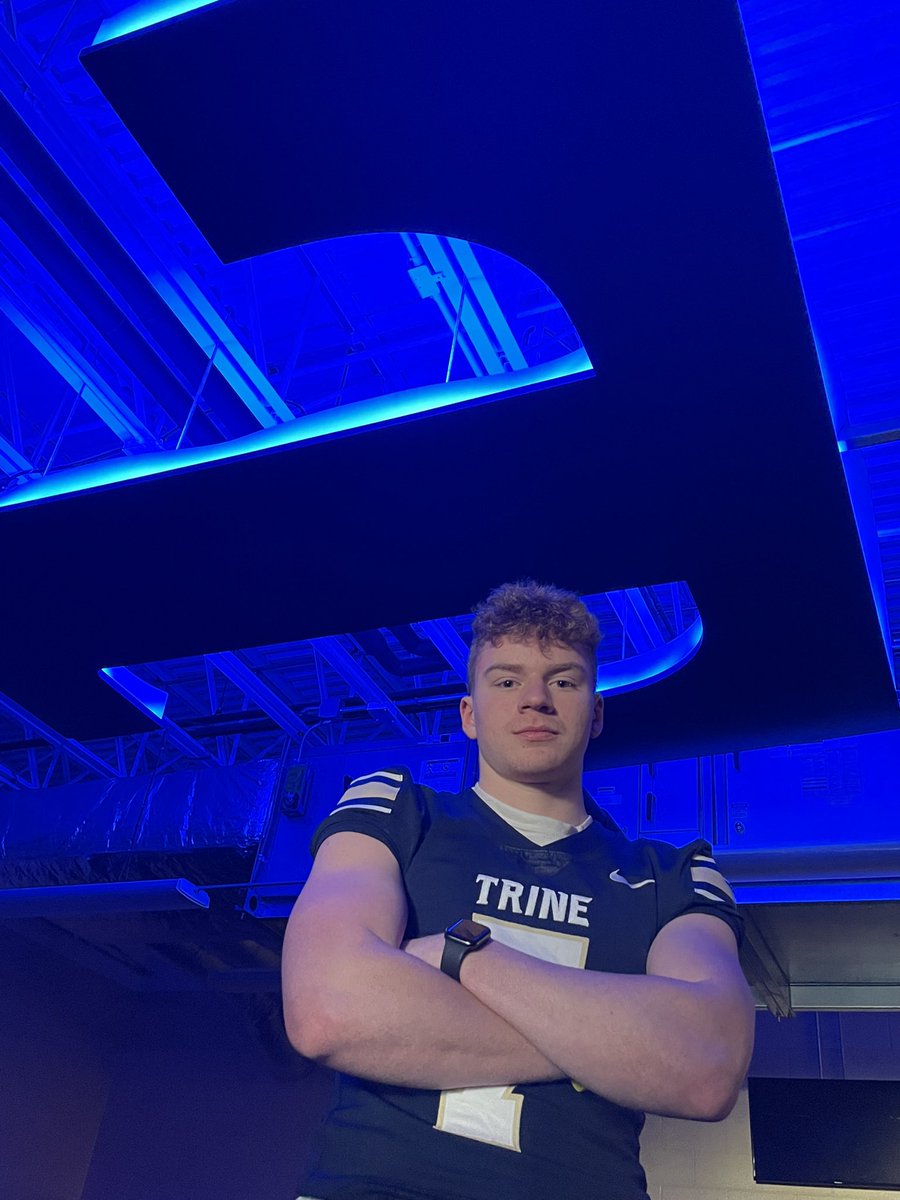 detweilerkyle7's tweet photo. after a great visit, i am blessed and honored to announce that i have received my first opportunity to play football at the next level from trine university! thank you to @CoachAbbs and @CoachBCullen for bringing me out! https://t.co/oPYh56W0Nn