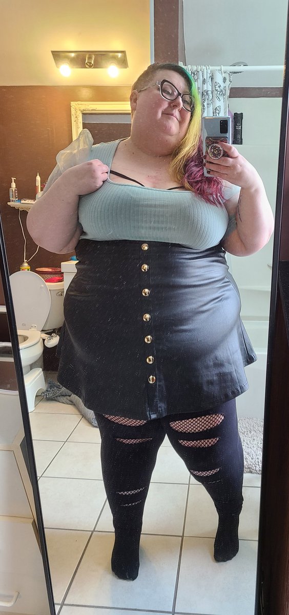 I was gonna share this on my AD but it's too cute not not share here - loving the outfit today!