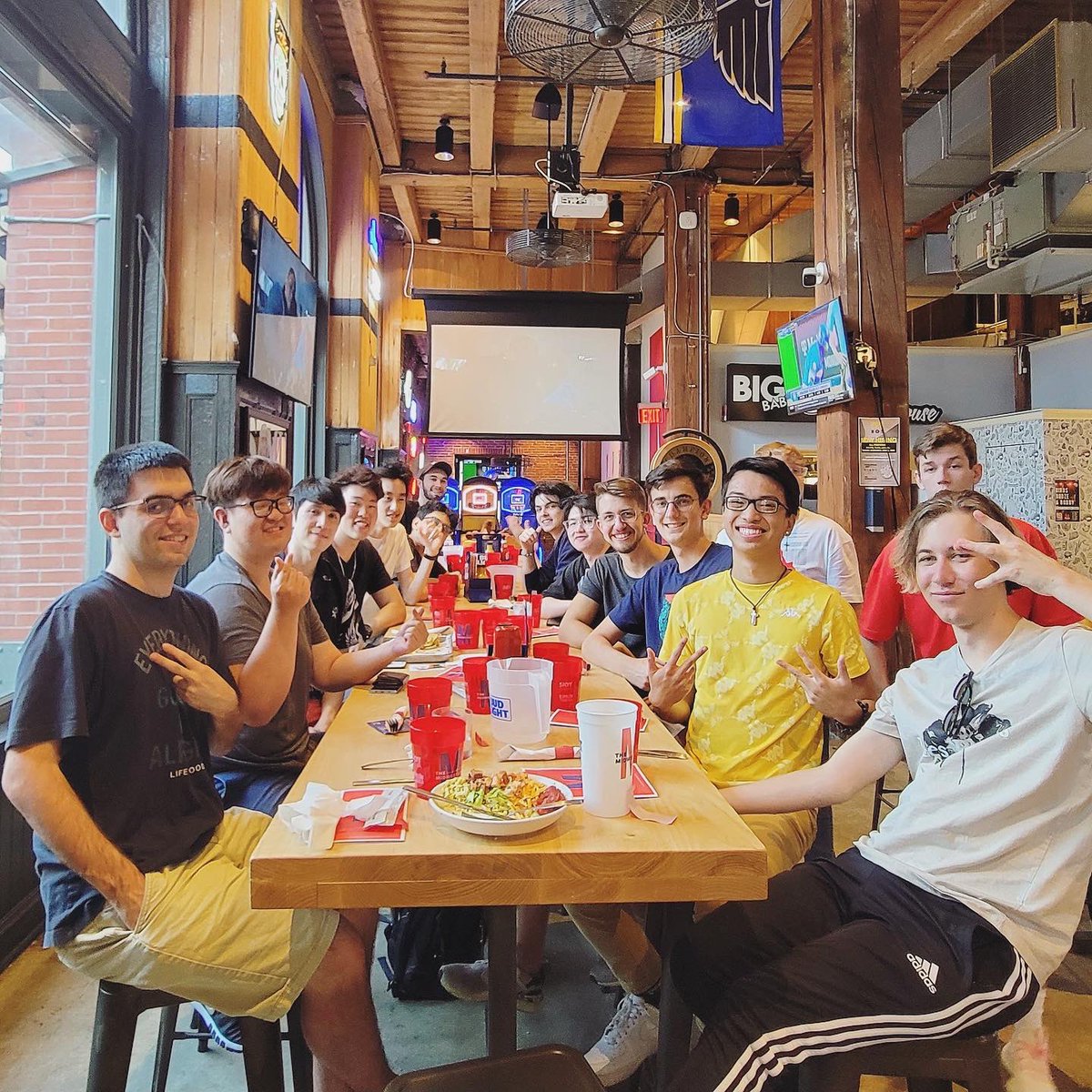 TheDanielPark's tweet photo. Feels weird going from this to being eliminated early. Guess my competitive track is over and I exit the scene forever. Prob play some for fun but not gonna grind or dedicate any time to it anymore. It was fun and I appreciate all the friends and memories I made along the way. https://t.co/r7EBSf2BYB