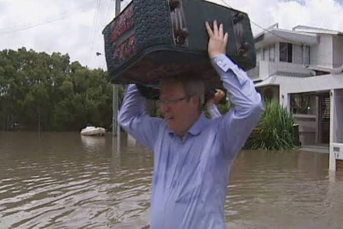 mckenney_caleb's tweet image. Actual photo of the Australian Prime Minister helping out in the Brisbane Floods