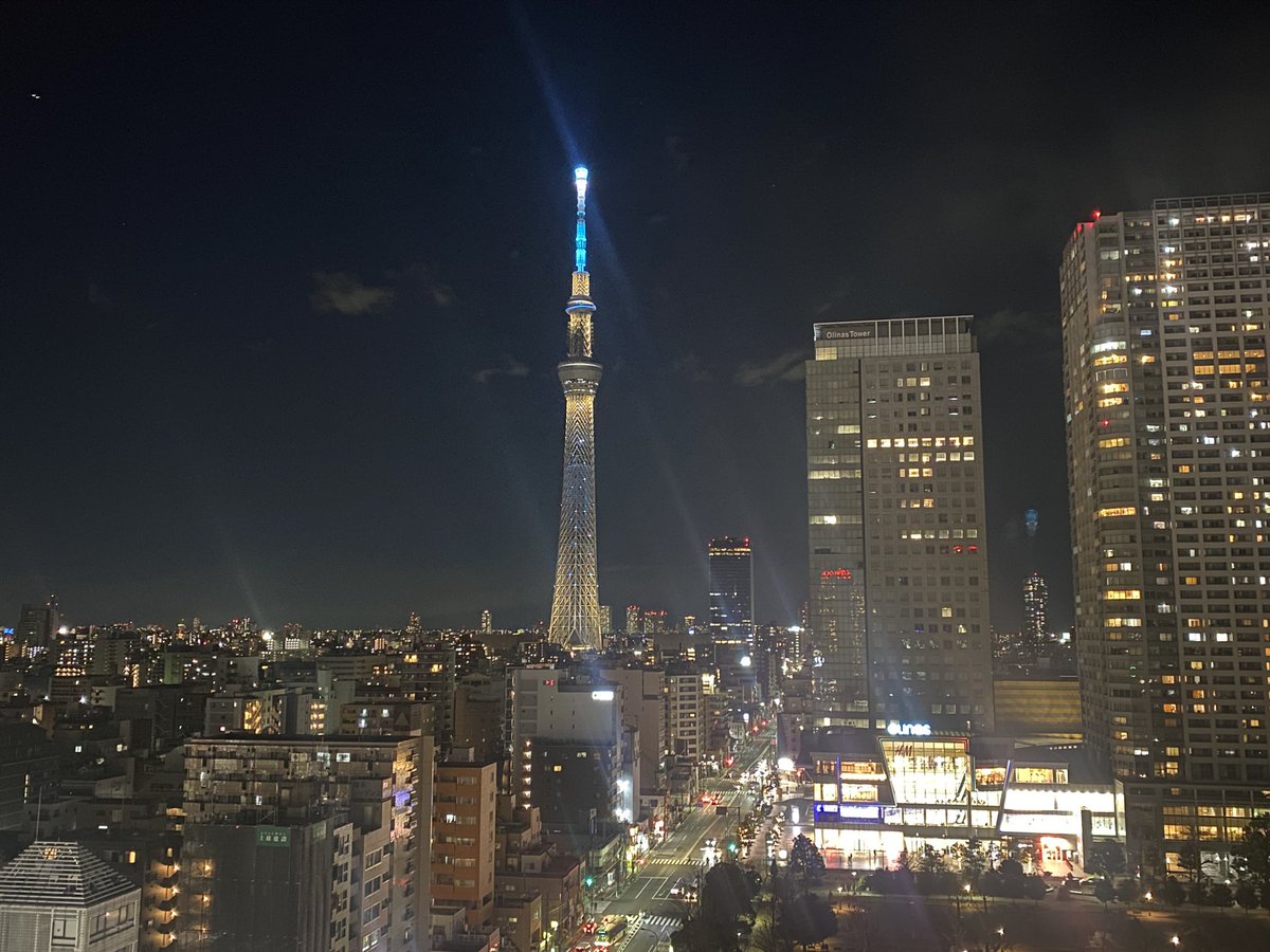 スカイツリーがウクライナ国旗色に スカイツリーの通常パターンらしい 誤認だ としても平和を祈りたいことには変わりない Togetter スカイツリーがウクライナ国旗色に スカイツリーの通常パターンらしい 誤認だ としても平和を祈りたいことには変わりない Togetter