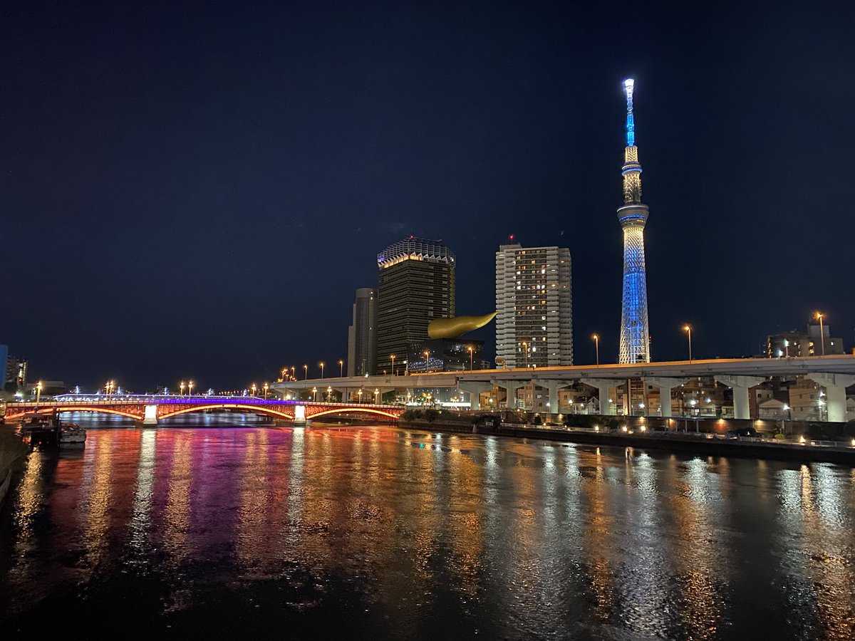 スカイツリーがウクライナ国旗色に スカイツリーの通常パターンらしい 誤認だ としても平和を祈りたいことには変わりない Togetter