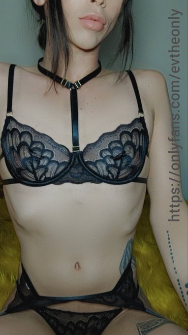 30% off first month of my onlyfans for 10 new subs.  Wanna play with me baby?? https://t.co/tXyufh77<a href="/tag/topperformer"class="tags"><span>#topperformer</span></a><a href="/tag/onlyfans"class="tags"><span>#onlyfans</span></a>