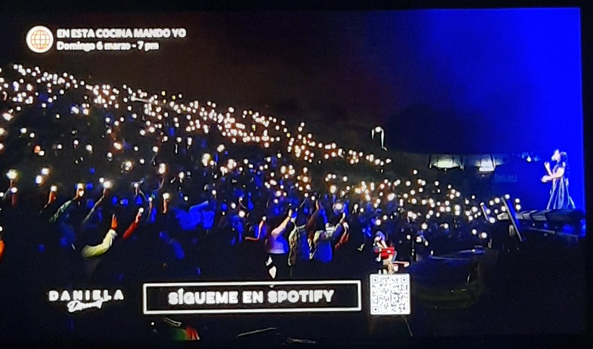 fuRVOnvORFI9Z0g's tweet photo. Q sábado tan espectacular.... disfrutando de la mejor salsera del Perú @DanielaDarcourt una de mis cantantes favorita, eres lo máximo #DanielaDarcourtElReencuentro https://t.co/ubR5icJbI9