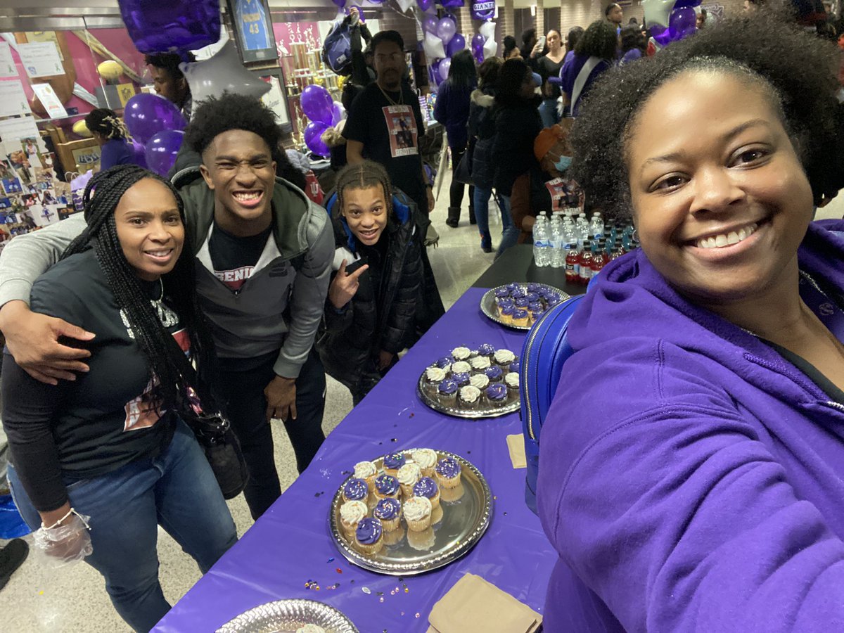 I had the BEST time at the <a href="/BenDavisBasket1/">Ben Davis Basketball</a> game last night! It was so crazy seeing my little 7th Grade CHC Bulldogs as Seniors!I’m SO proud to even KNOW these great young people 🤍💜

#WeAreWayne
