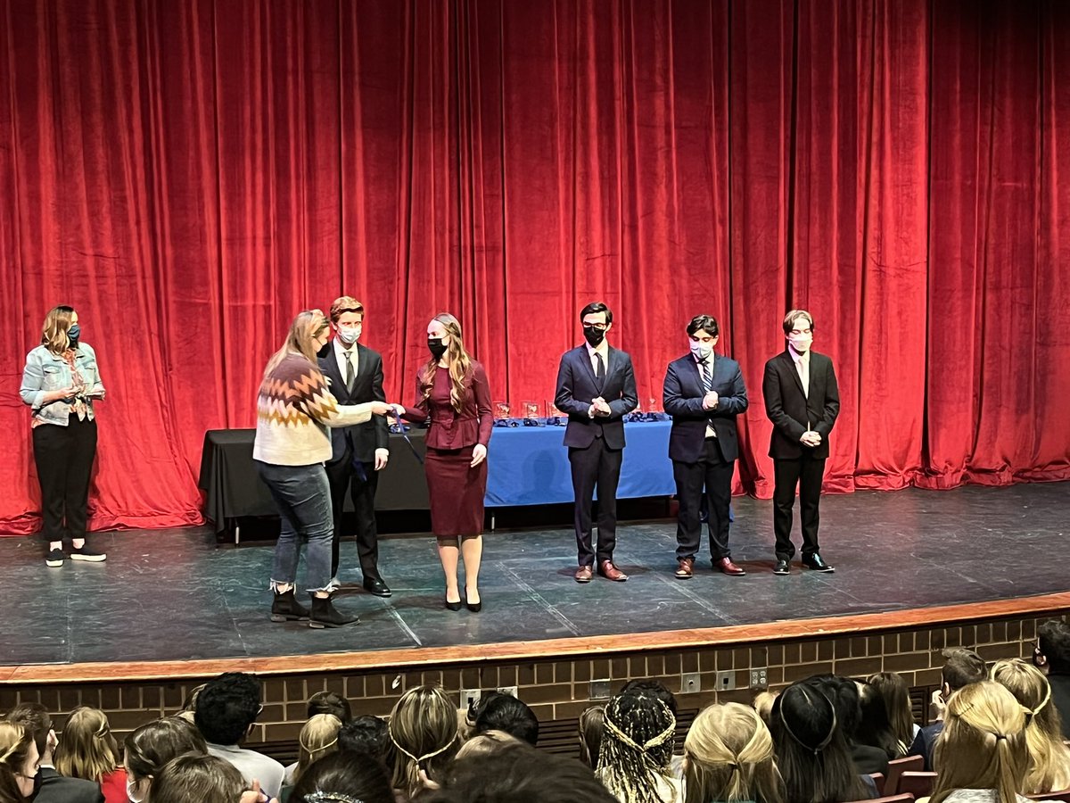 speechdebate192's tweet photo. We had so much fun at the Star Tribune Eastview Lightening Tournament! It was an awesome chance to challenge ourselves. There are over 1,000 competitors!! Ashlyn managed to break into finals in the Championship league and took 5th place out of 40 competitors!! @tigerfarmington https://t.co/4GwGnlYvH9