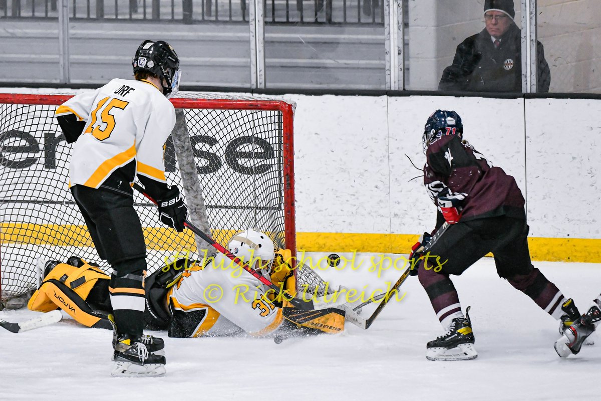 RickyRick_Photo's tweet photo. 2022-02-26 Lafayette defeats Summit in game 2 to advance to the finals of the Wickenheiser Cup. 

#stlprep #hockey #highschool #lafayette #summit @rsummithockey @RSHSsports @LafayetteLancer https://t.co/3AA6tUP1wQ
