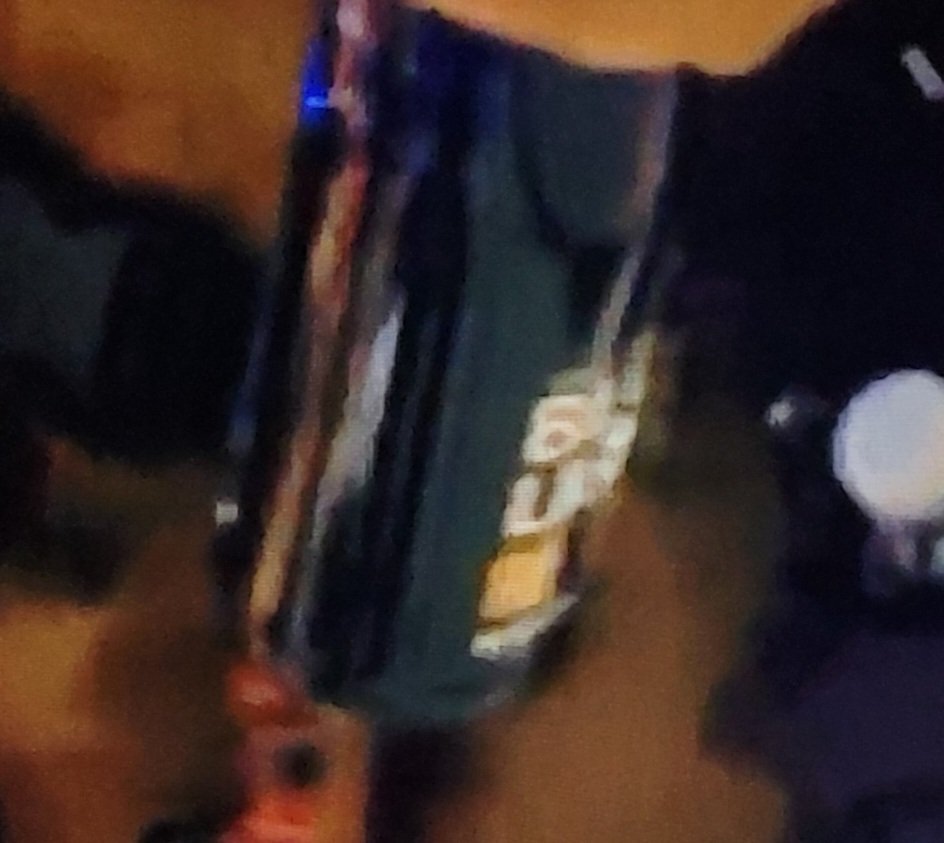 jimkomara's tweet image. Does anyone know what kind of bottles these are? It almost looks like it says Bud Light, but it&apos;s shaped more like a vodka bottle. #UkraineWar