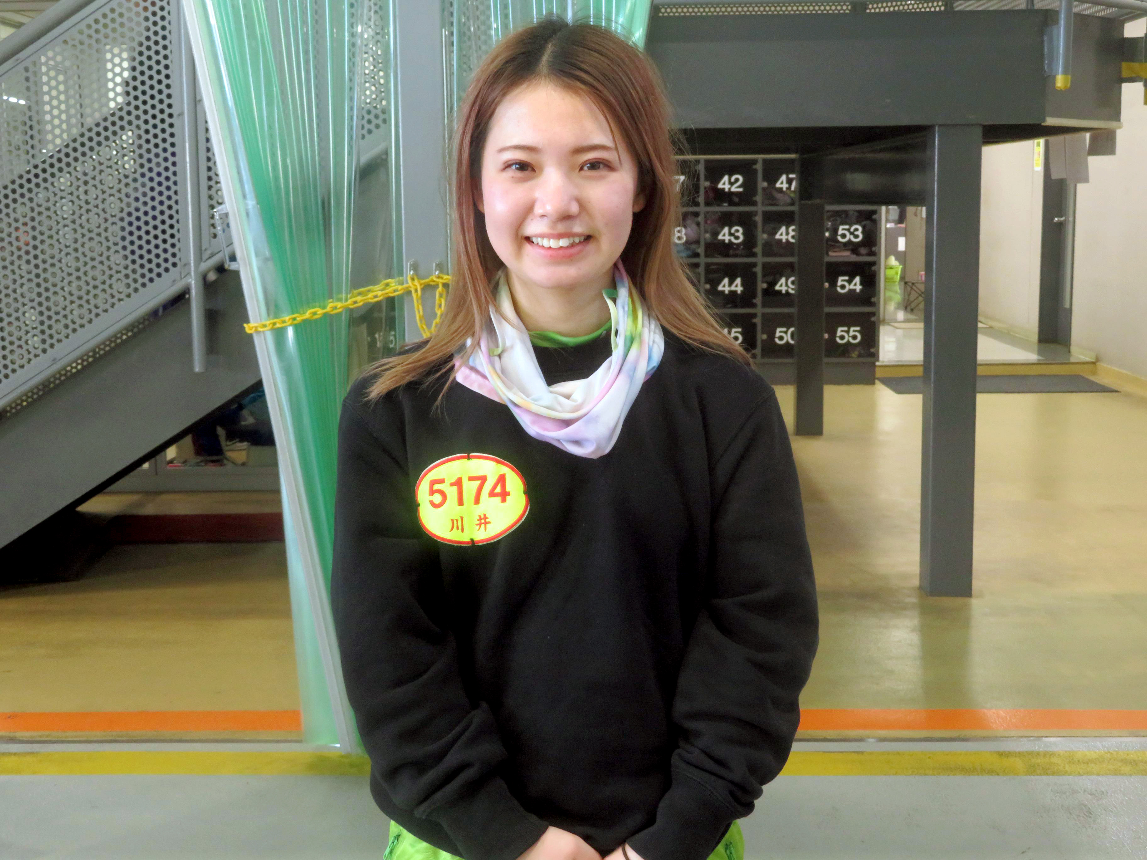 女子ボートレーサー5174川井萌選手サイン入りローリーぬいぐるみ hqdefault.jpg