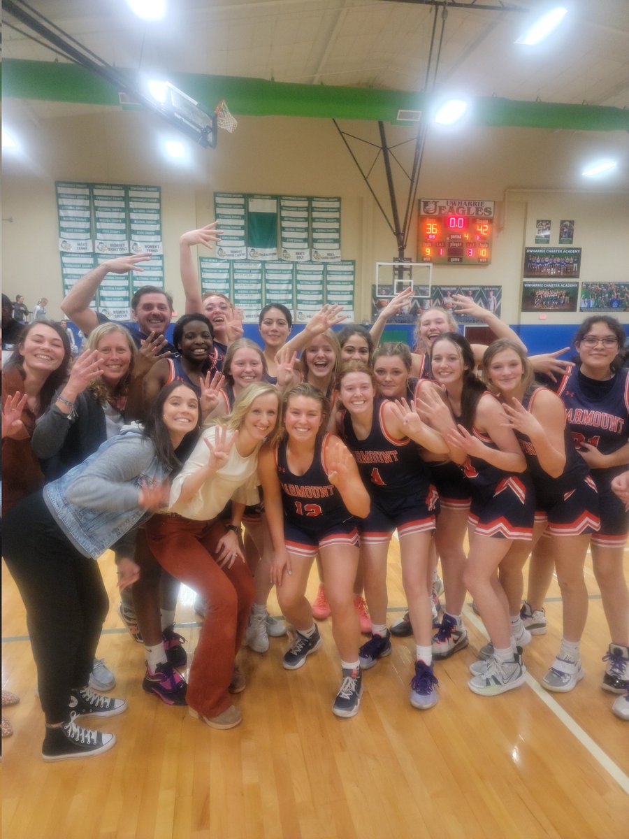 CLMInc23's tweet photo. 4th Round Bound!!!!! That's The Starmount Way!!!! @starmounthigh @SHSFootball4 #Elite8 https://t.co/ceWEuP1SFy