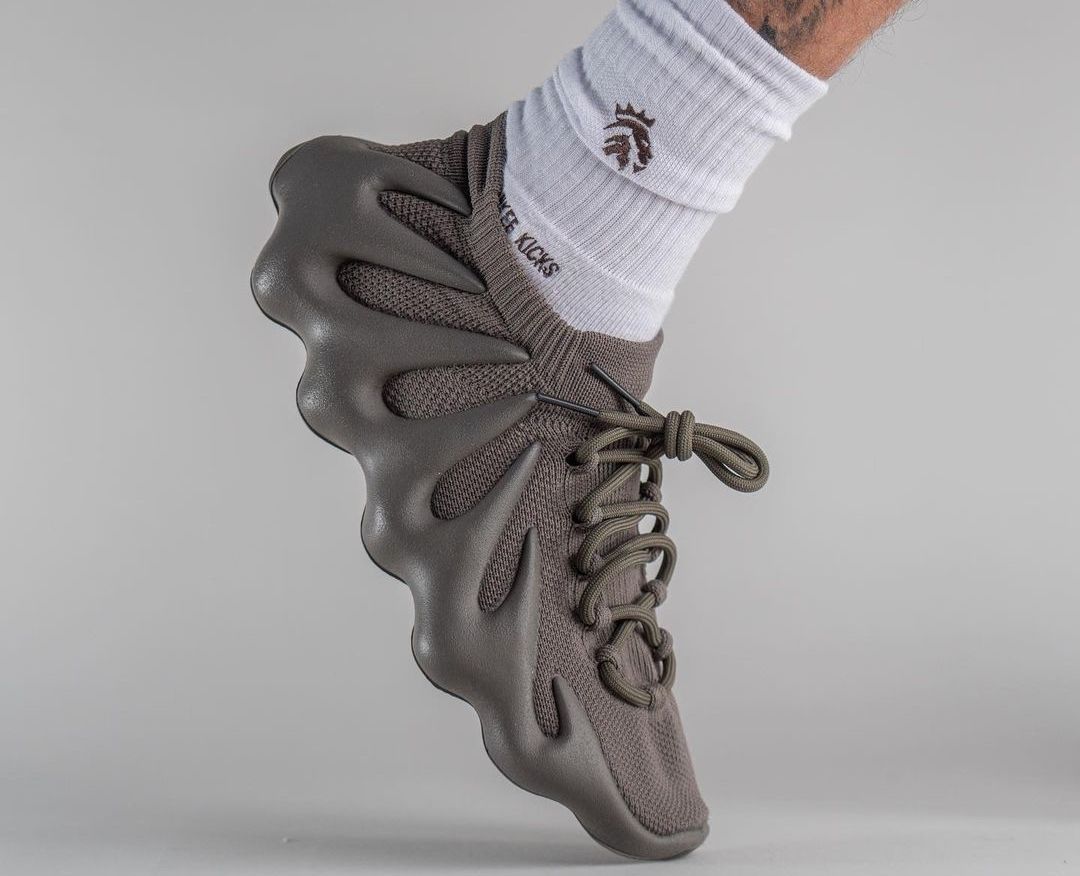 yeezy 450 cloud on feet