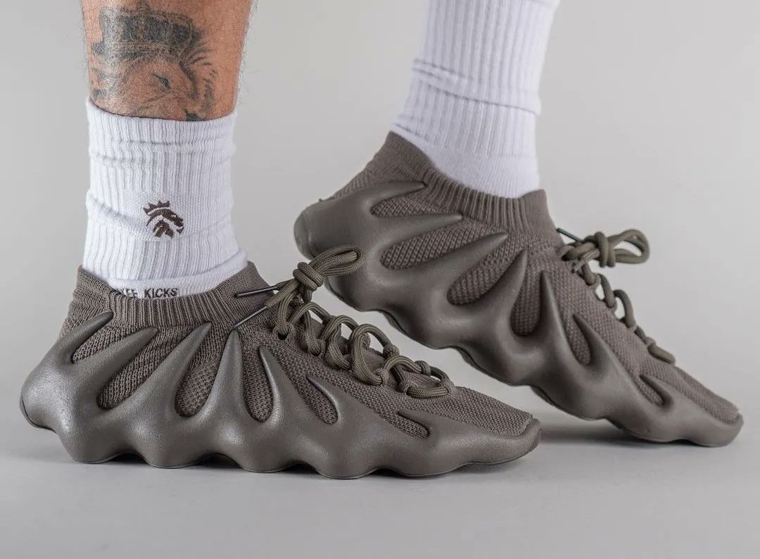 yeezy 450 cloud on feet