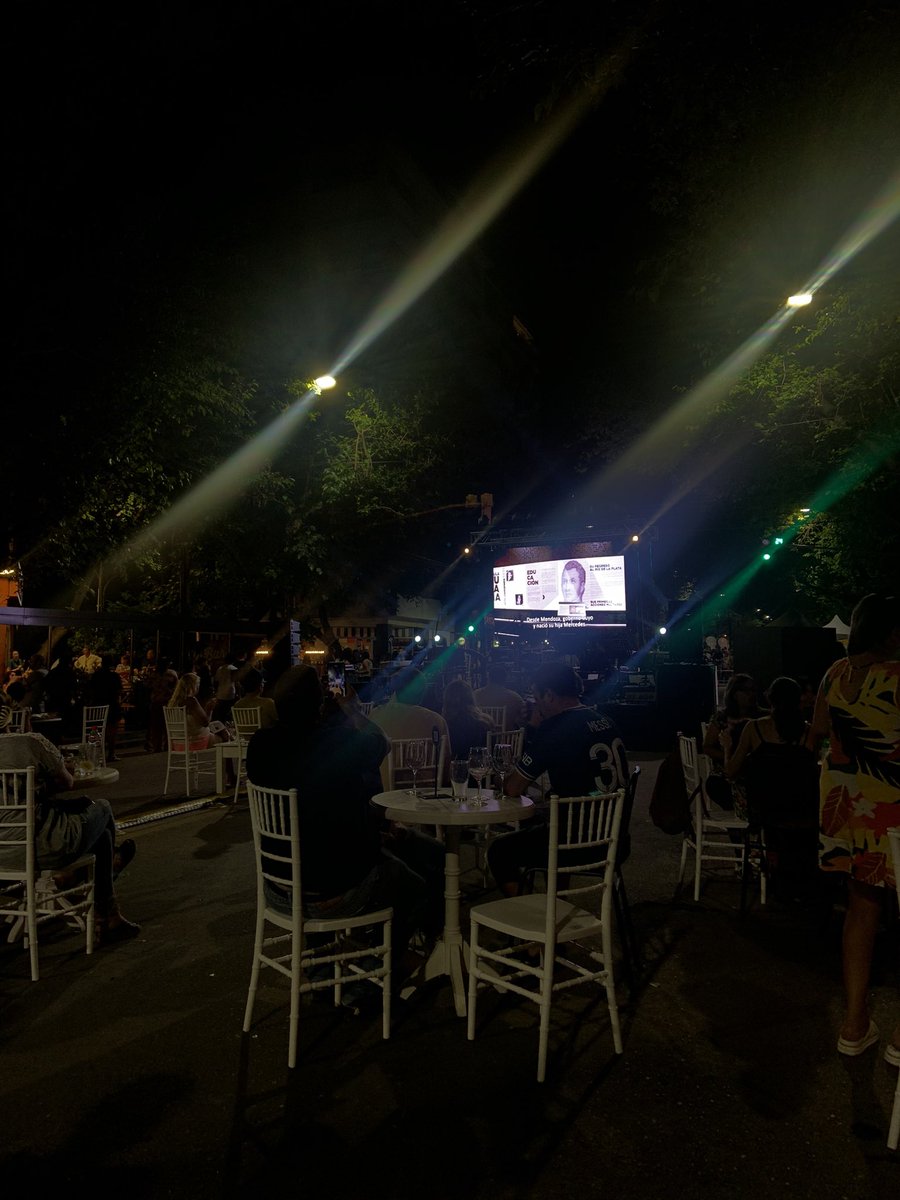 MercedesFayad's tweet photo. Megadegustación 2022 en @ciudaddemendoza muchas bodegas y música en vivo 🍷 https://t.co/U0g7YZsaHL