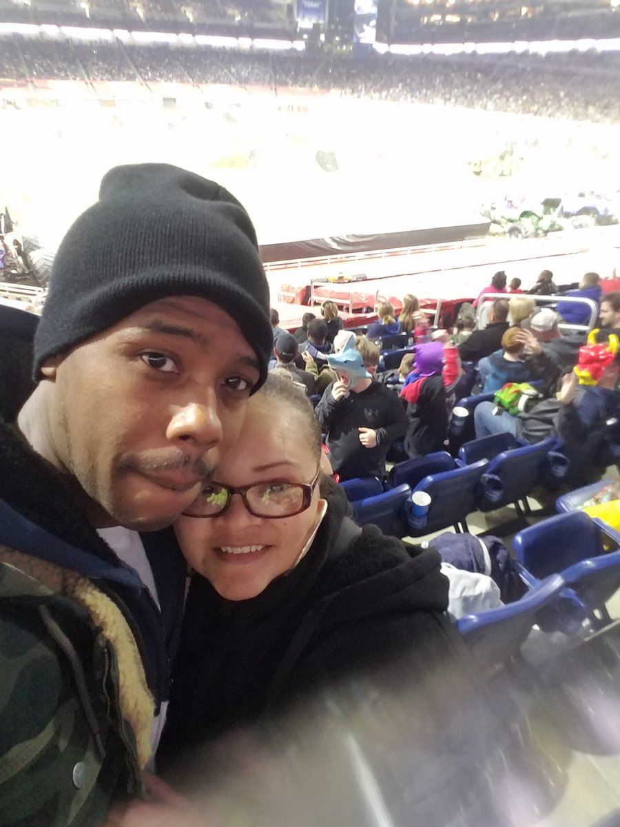 MsReneeMichele's tweet photo. #monsterjam with the birthday guy. https://t.co/Efrsbazjhl