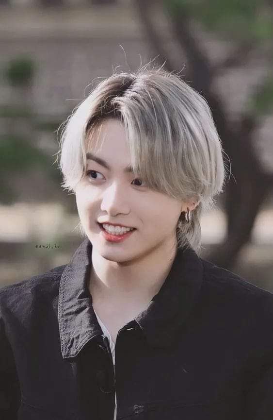 #Butter  #BestMusicVideo #iHeartAwards (<a href="/BTS_twt/">방탄소년단</a>)