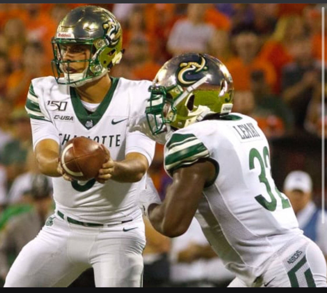 Quize🦂 tweet media