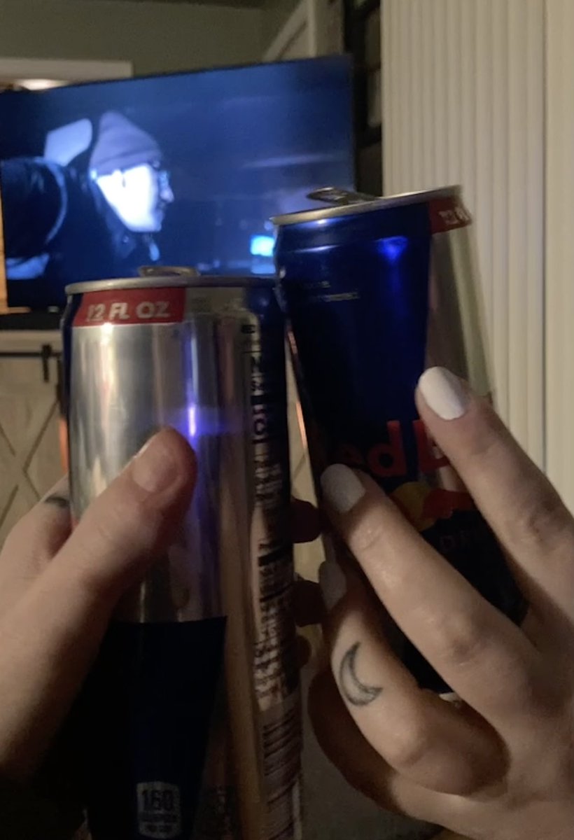 aHEART4MUSIC's tweet photo. Me &amp; the sister (@PIANOLOVER77) came prepared @Tanner_Wiseman!! 
RED BULL CHEERS to #TrailToTerror!! https://t.co/SaMD3PzOCY