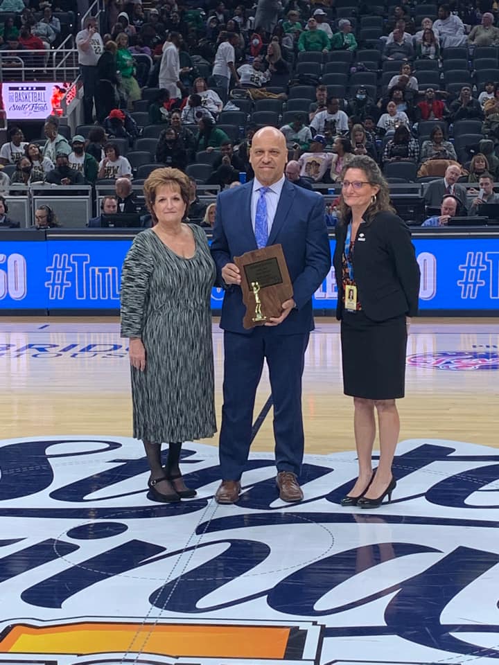 Outstanding Official 2022
Jimmy Arnett