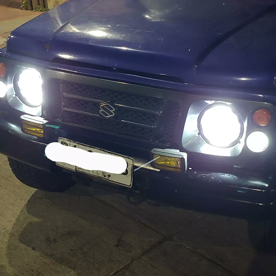 patoliberta's tweet photo. El Libertario 4x4 con focos nuevos ☺

#SuzukiSamurai #Suzuki #Samurai #Samurai2 #Offroad4x4 #Todoterreno #Chile https://t.co/TTdWKamj1E