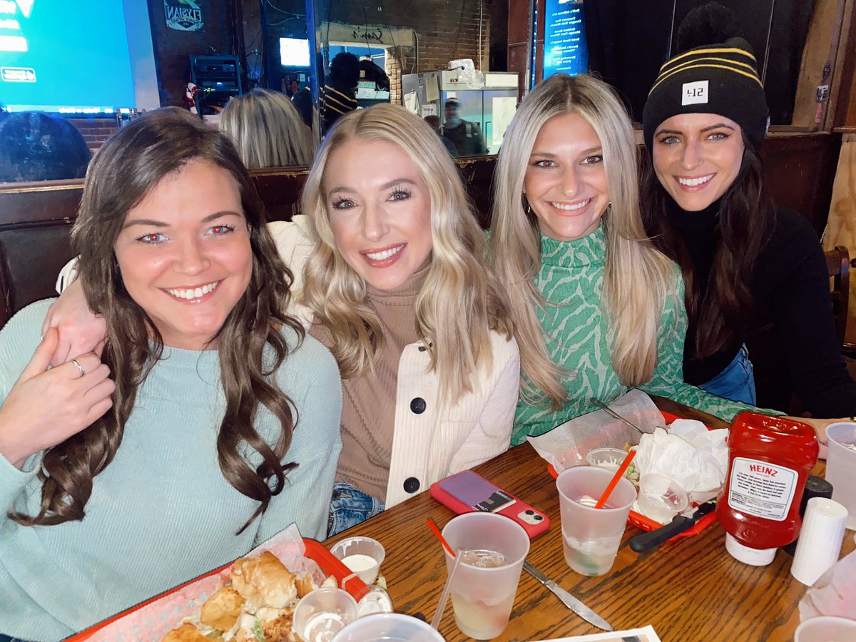 AvaMarieRash's tweet photo. Just your favorite Charleston news reporters🤩 

📸@JakeFlatley https://t.co/69vSuMwitd