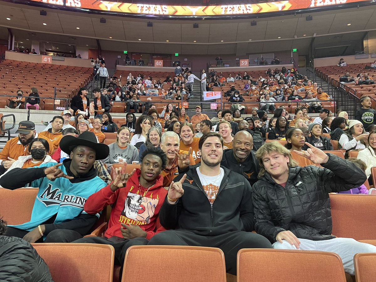 Family outing supporting @TexasWBB Let’s Go Horns 🤘🏽