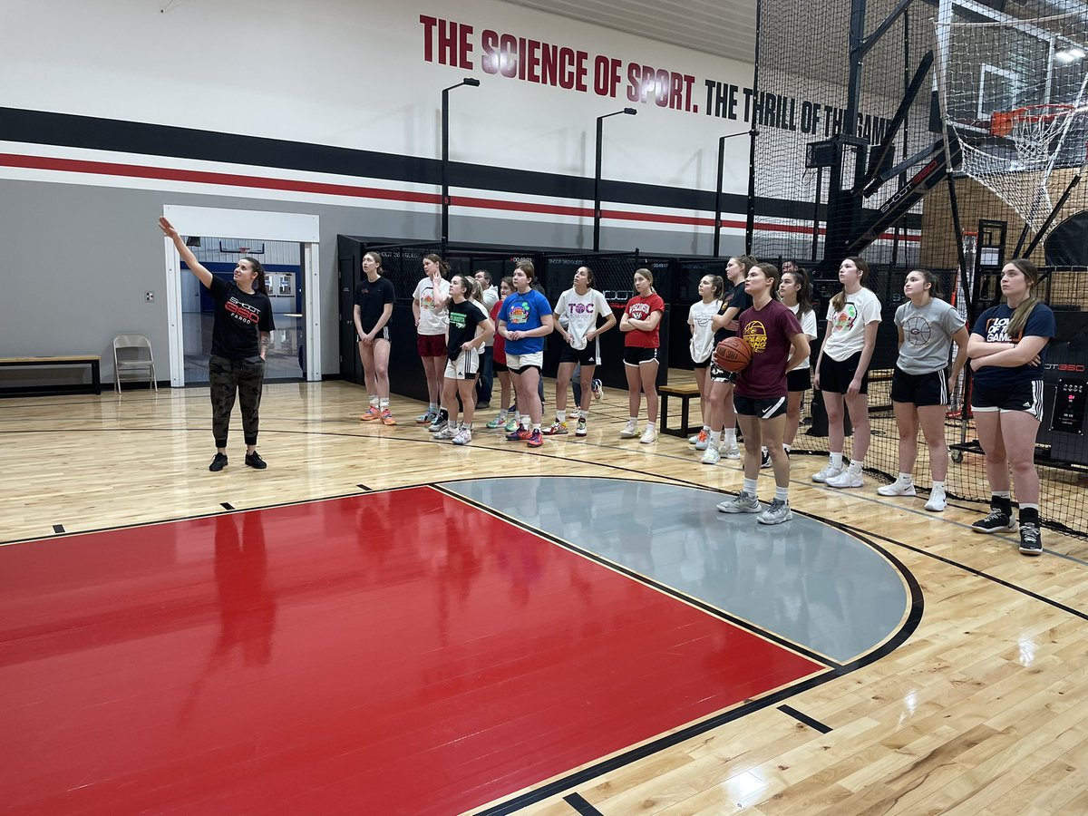 What an impressive and fun facility of hoops! The girls had a blast Thursday getting skill reps in Together-we got tons of shots up! Thank you to <a href="/Shoot360Fargo/">Shoot 360 Basketball Fargo</a> <a href="/Joshj2343/">Josh Johnson</a> <a href="/BlaineCook23/">Coach Cook</a>