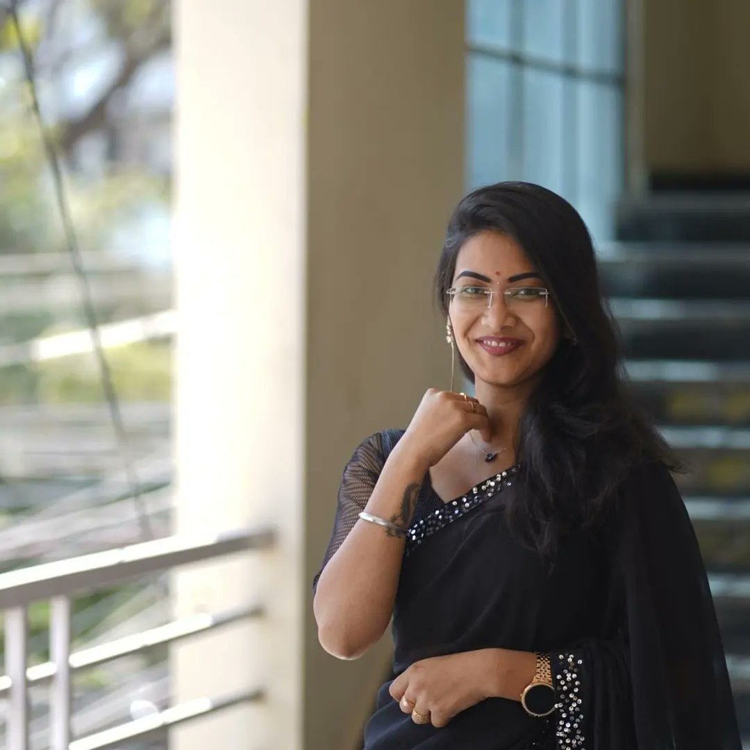 Padmavathi_offl's tweet photo. Good morning twitter....🖤🖤 https://t.co/ZLjvELJqUQ