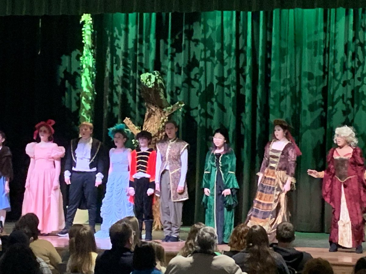 The curtain has fallen on this years school musical, Into the Woods! Fantastic student performance led by director Mrs. O’Neill. Thanks 2 our AYLOR parent support and efforts in this family event!