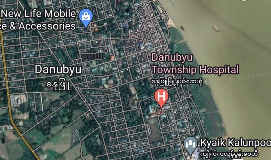 Chanapai247's tweet photo. In #Danubyu, members of USDP party have publicly announced that they would award 1.5 Lakhs and 1 rice bag for those people who could gather information about PDF members, 505(a) absconders and NUG members. Nevertheless, the townsfolk don't give attention to them.
#2022Feb27Coup https://t.co/TiKitCMhKK