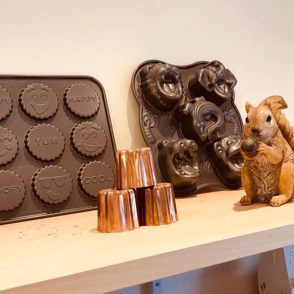 chomiandsakunn's tweet image. 喫茶店待ちしてたら、目の前にかわいいお店が😍

入ってみたら、本当にかわいかった。

#パティスリー
#ケーキ屋さん
#LeCocon