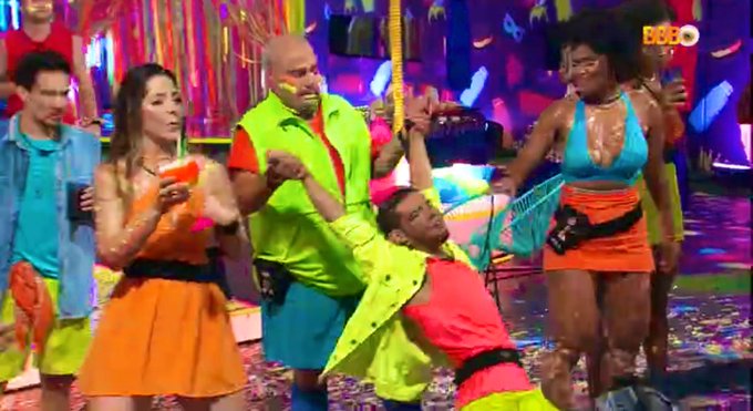 O marca texto no meu estojo  #BBB22 https://t.co/BVtobKumpj<a href="/tag/bbb22"class="tags">#BBB22</a>