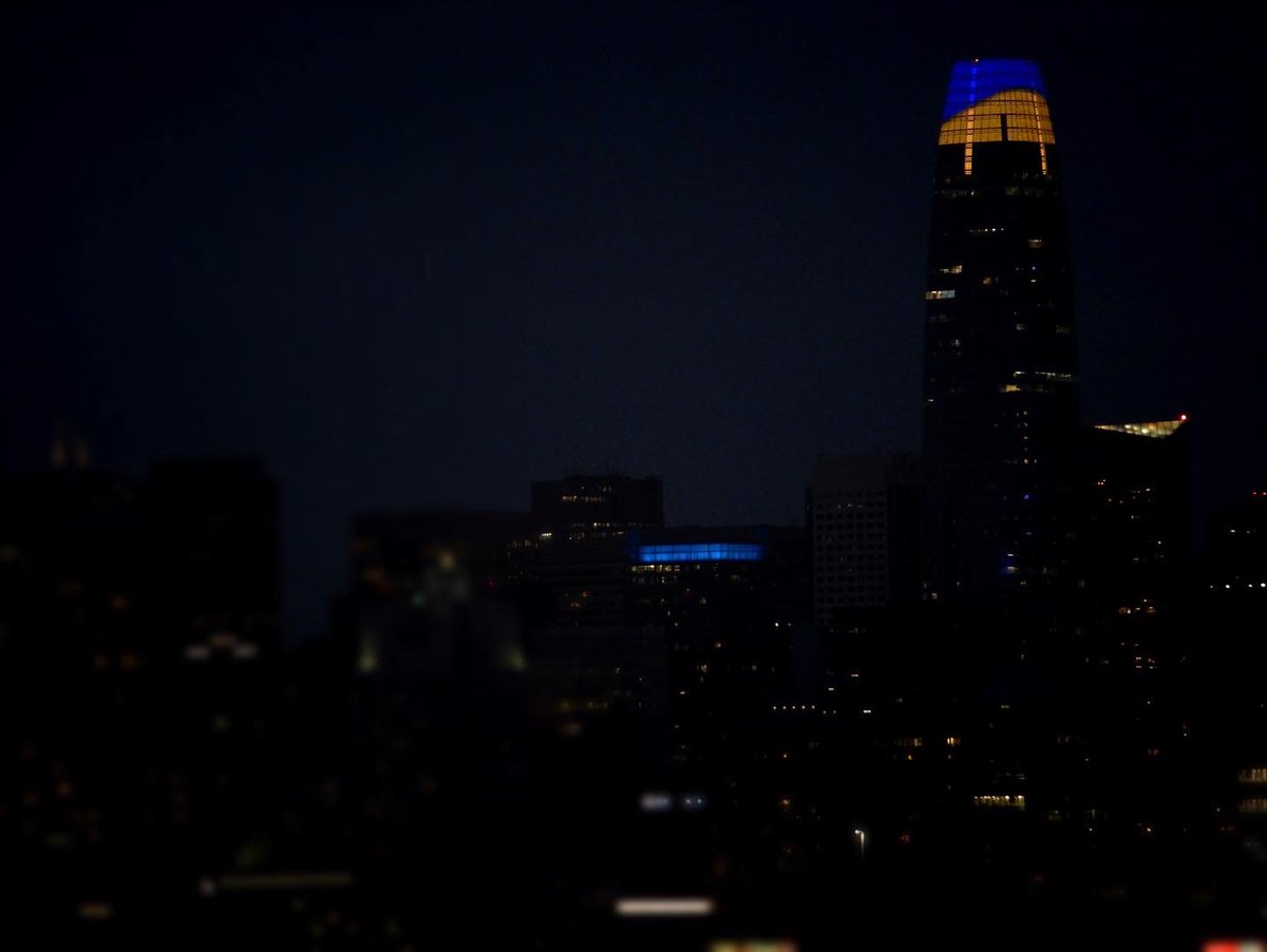 Dan Crisan (@dancrisan_) on Twitter photo There aren’t enough powerful words.
To depict how cruel, unjust, unfair this war is in today’s world.
While Kyiv faces sorrow in sight with might,
San Francisco has Ukraine in mind tonight.
#ukraine #SanFrancisco <a href="/SalesforceTower/">Salesforce Tower</a> There aren’t enough powerful words.
To depict how cruel, unjust, unfair this war is in today’s world.
While Kyiv faces sorrow in sight with might,
San Francisco has Ukraine in mind tonight.
#ukraine #SanFrancisco <a href="/SalesforceTower/">Salesforce Tower</a>