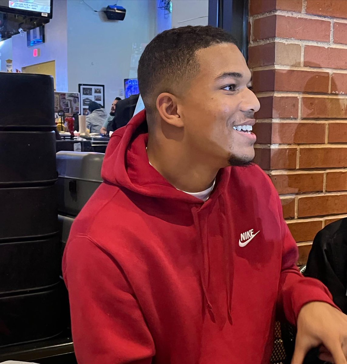 MetricDManning's tweet photo. Thinking back I really can’t find the words, but 16 years ago my life was forever changed by this kid…now, young man!
My prayer is and has always been “May you be a better man than me.” Keep striving for excellence. Love you & proud of ya, son! #Deuce #Suite16 #Feb26 https://t.co/Ur9PnJz8sN