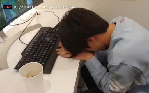 92_ksjin_'s tweet photo. ╭ ◜◝ ͡ ◜◝ ͡  ◜◝ ╮
　네 살인데 이런
   실수를 하다니…
╰ ◟◞ ͜  ◟ ͜   ◟◞ ╯
                     O
                         °. https://t.co/M6LRDC5Lav