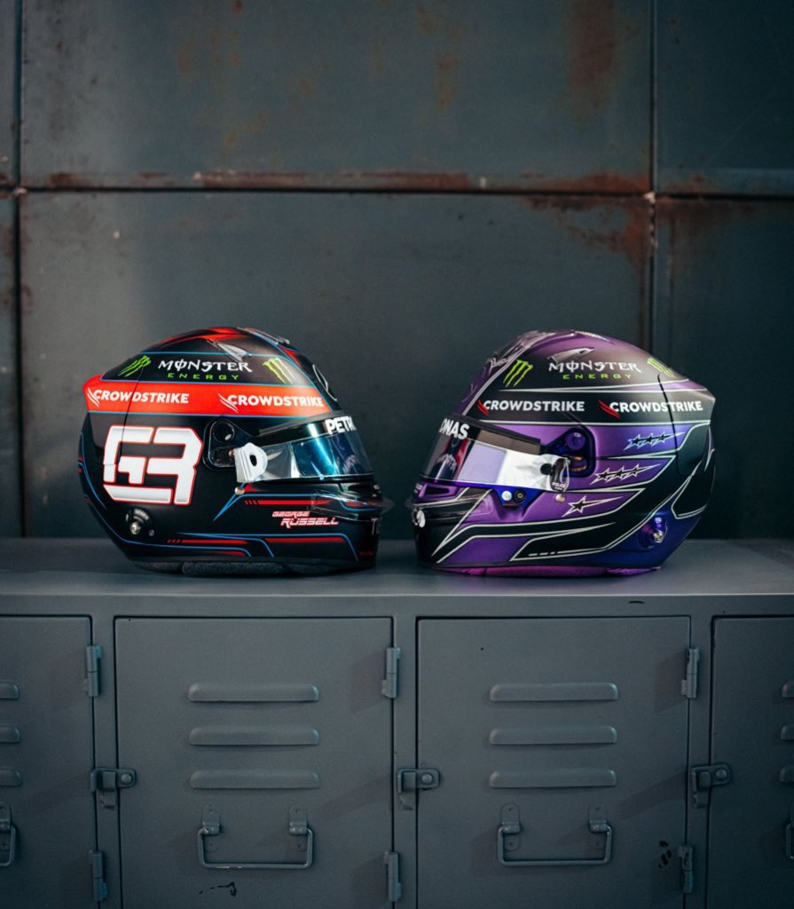 PITSTOPSTRAT's tweet photo. another @MercedesAMGF1 inspired #f1makeup look? from me?? nooo… 😉
had loads of fun creating this! who needs matching eyeshadow anyways?
😌💜💙 @GeorgeRussell63 @LewisHamilton https://t.co/2AZHk4o0TG