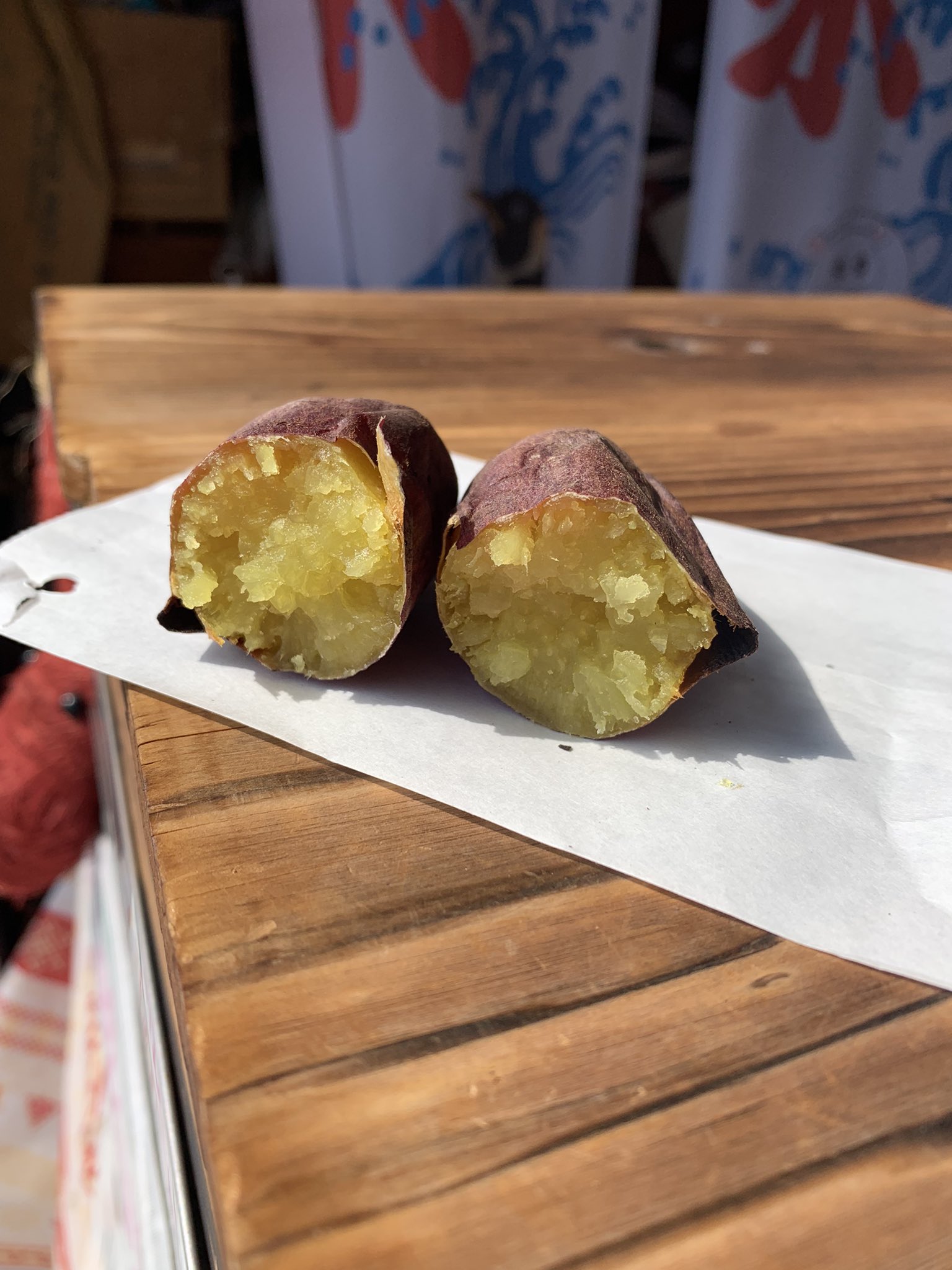 遊佐氷室 2月27日日曜日 焼き芋遊佐 シルクスイートが焼き上がりました 晴れの橋本市 風はまだ冷たいです お電話にてご予約賜ります 本日は6時まで 明日は3時からの営業となります お立ち寄り下さいね 焼き芋 橋本市 焼き芋遊佐 シルク 遊佐氷室 2月27日日曜日 焼き芋遊佐 シルクスイートが焼き上がりました 晴れの橋本市 風はまだ冷たいです お電話にてご予約賜ります 本日は6時まで 明日は3時からの営業となります お立ち寄り下さいね 焼き芋 橋本市 焼き芋遊佐 シルク