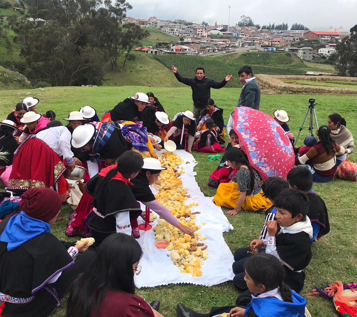 Carnaval | Iniciamos el Lalay Raymi Cañari en el Complejo Arqueológico Ingapirca
Esta es una celebración vivencial donde se estrechan lazos de confraternidad entre las familias y el desarrollo de vínculos interculturales donde se comparten alimentos producidos en las comunidades.