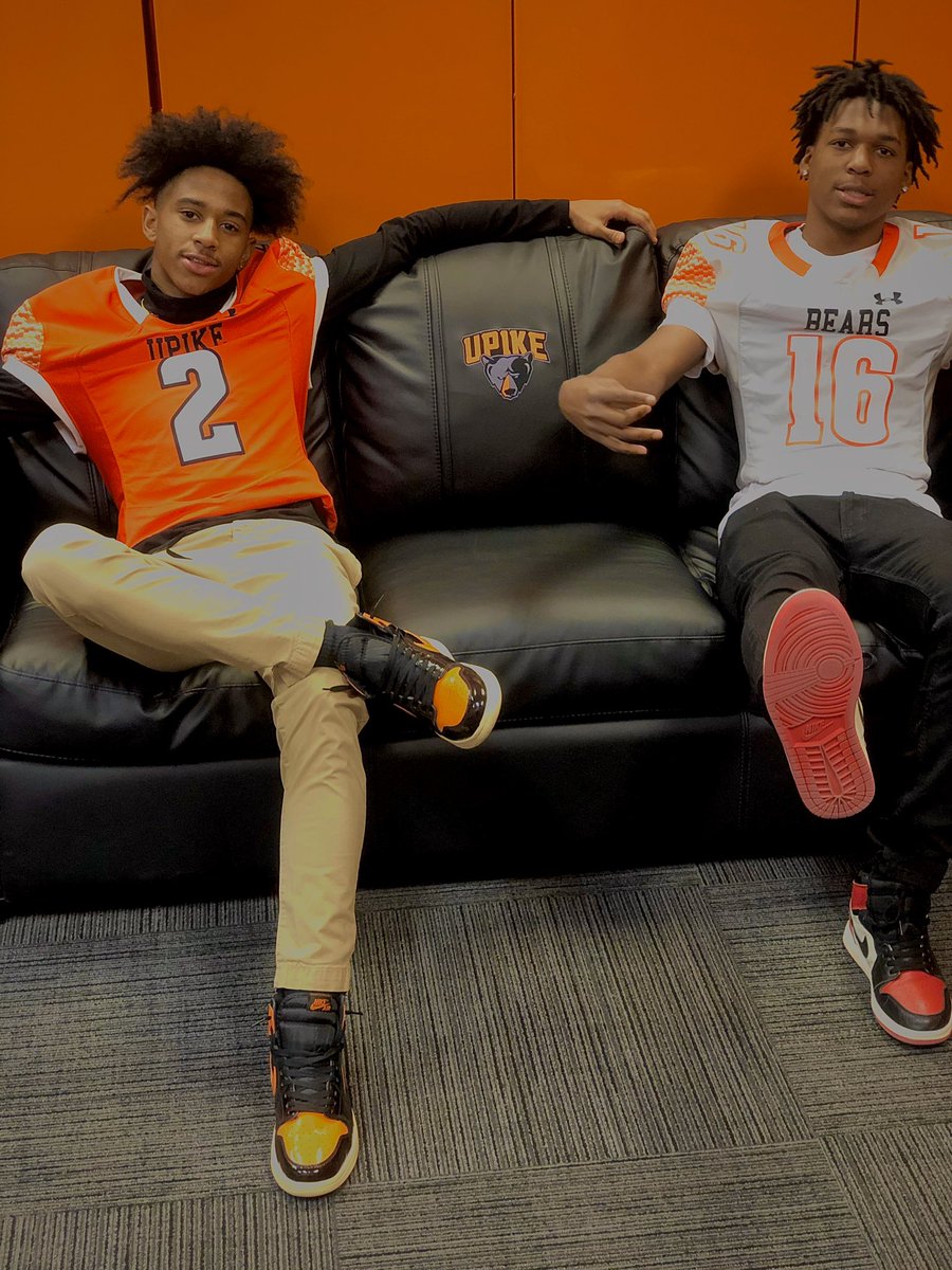 DevinPryerr's tweet image. Visit at The University Of Pikeville 🧡

- @UPIKEFOOTBALL @UpikeAthletics @CoachCBoyle @CoachJiggs @JordanCarson300 

Thank you guys for having us !