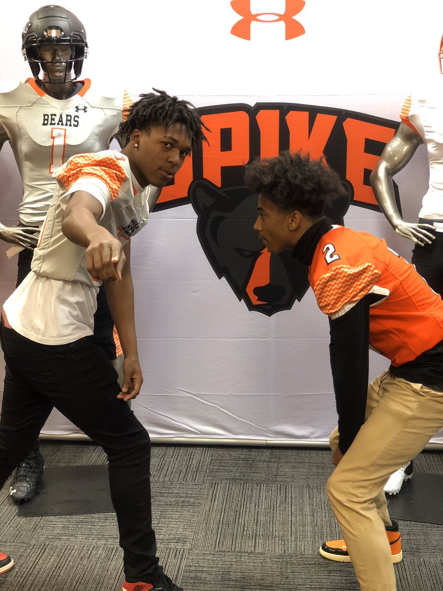 DevinPryerr's tweet image. Visit at The University Of Pikeville 🧡

- @UPIKEFOOTBALL @UpikeAthletics @CoachCBoyle @CoachJiggs @JordanCarson300 

Thank you guys for having us !