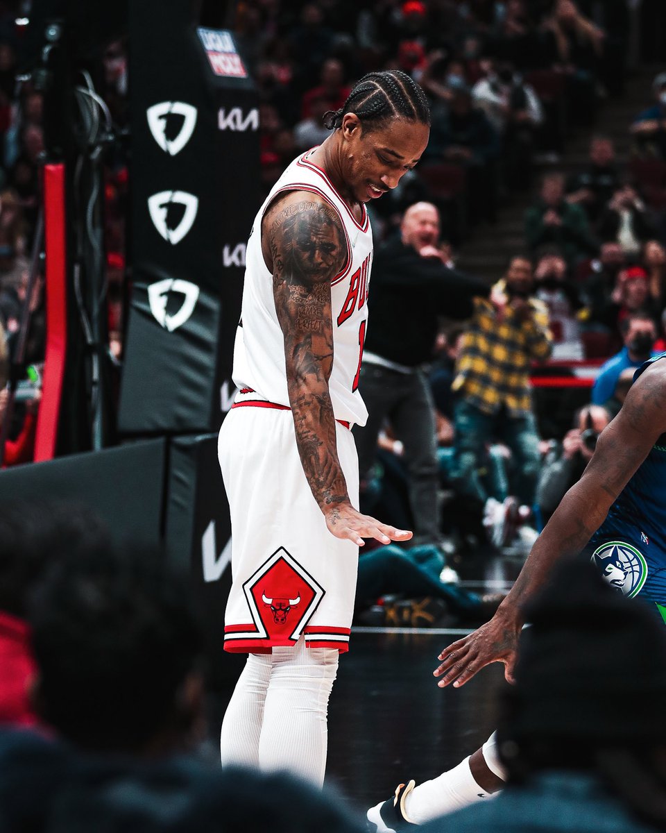 Longest streak of 30-point games in Chicago Bulls history:

11:Michael Jordan
10: DeMar DeRozan

Wow. 🔥