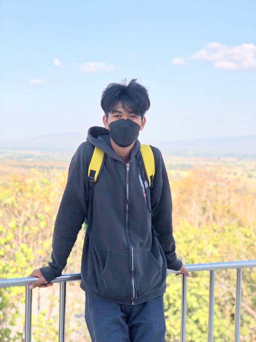 Y2Gho4's tweet photo. ชาติหน้าฮํกอ้ายเด้อ😄🌻
#อุดรธานี https://t.co/owD8ZWVidn