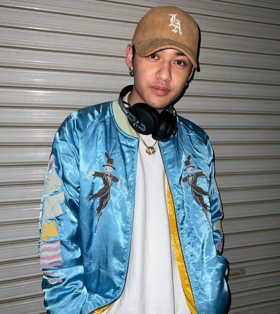 ハウルの動く城 スカジャン コムドット 私服&衣装紹介🌈 on X: 