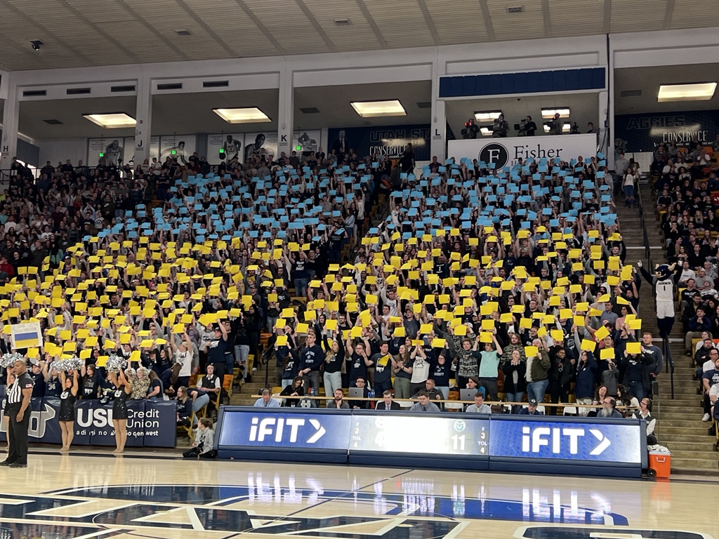 Cool moment by USU student body honoring Max Shulga from Ukraine