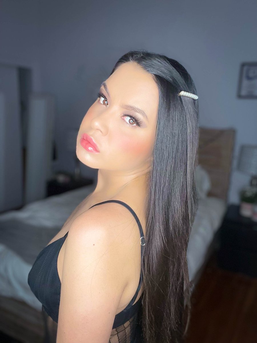 ShaunaBaker's tweet image. Hello there Saturday Night! Lesss play some video games! #nativegamer #nativestreamer twitch.tv/shaunabaker