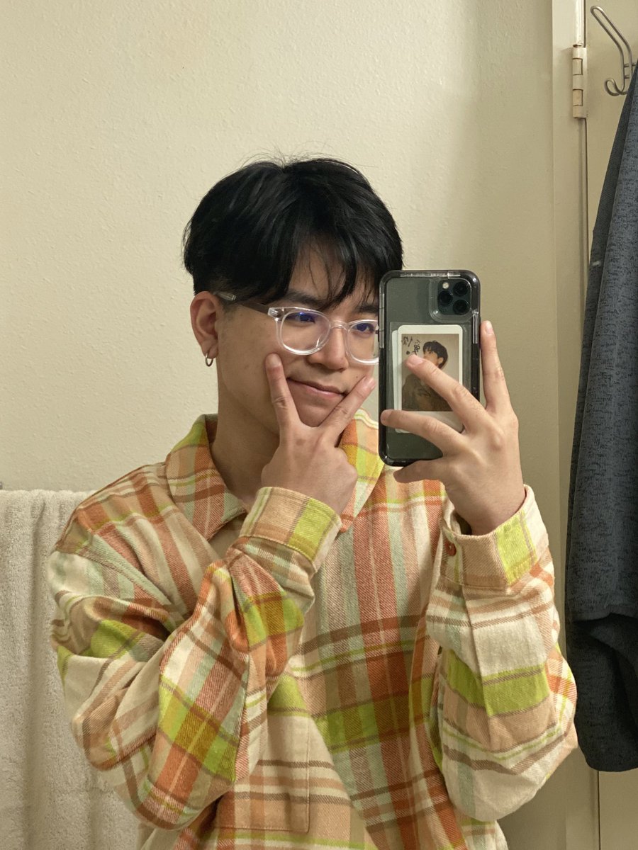 r444ph's tweet image. RUN✌️U