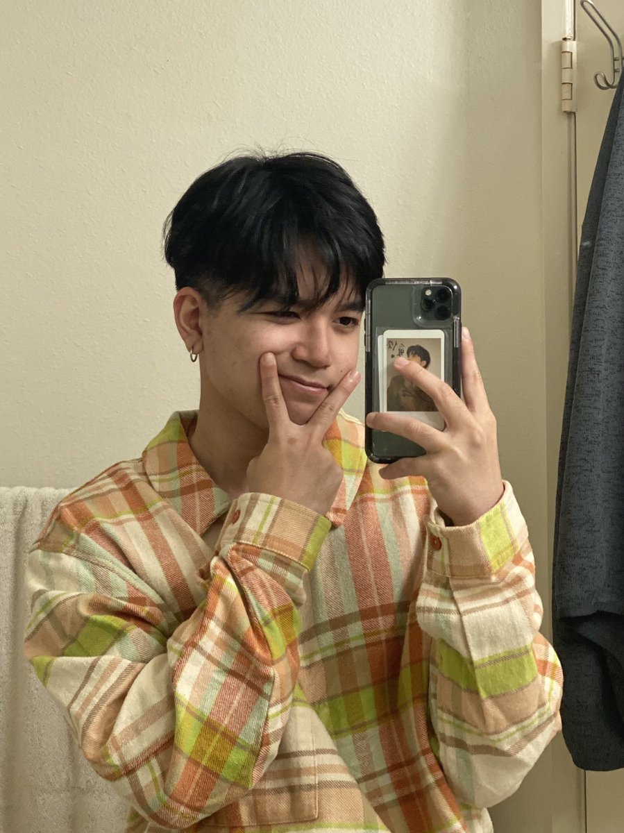 r444ph's tweet image. RUN✌️U