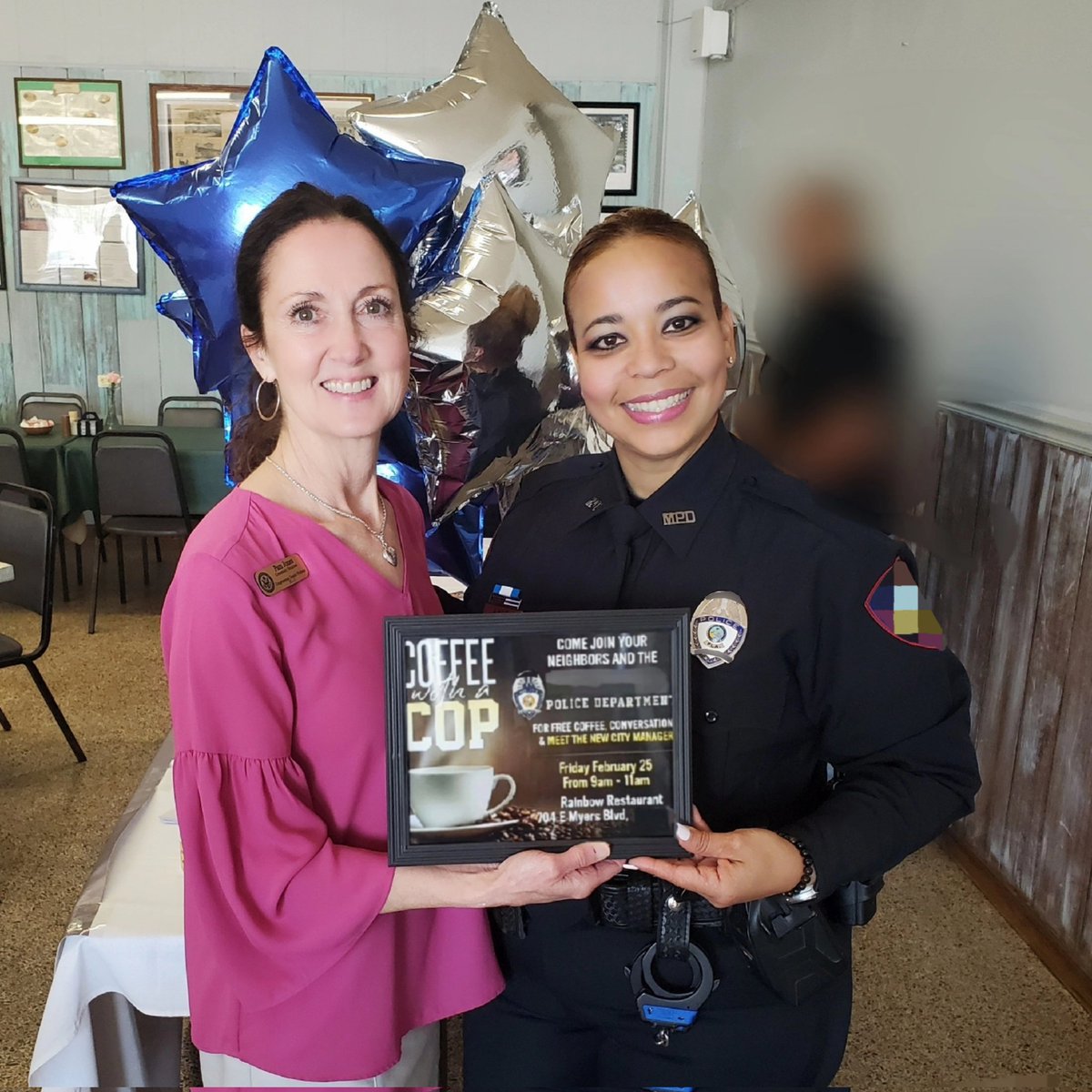 KeniaJA3's tweet photo. Great day with my friend, Representative for Florida Congressman Daniel Webster at Coffee with a Cop. ☕💙👮🏼‍♀️

#CommunityEngagement #Leadership #Service #MakingADifference #AddingValue #Influencer #ServantLeader #PoliceOfficer #LawEnforcement #ToServeAndProtect #SendMe #Isaiah_6_8 https://t.co/02DObH2PLQ