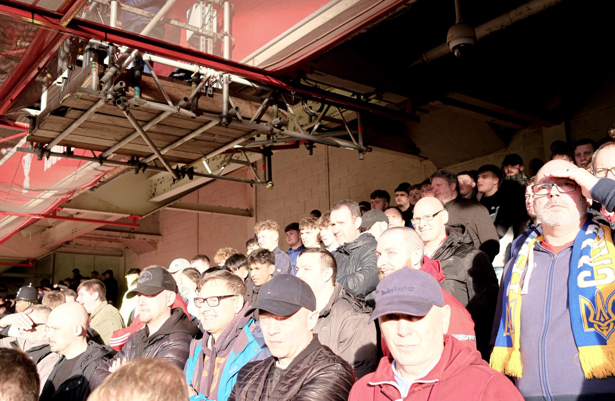 GloriousBanners's tweet photo. You could wait for a lifetime
To spend your days in the sunshine
π³β₯οΈ
Forest 2 Bristol City 0
#NFFC | #BristolCity | #FORBRI https://t.co/9GDzXYimrt