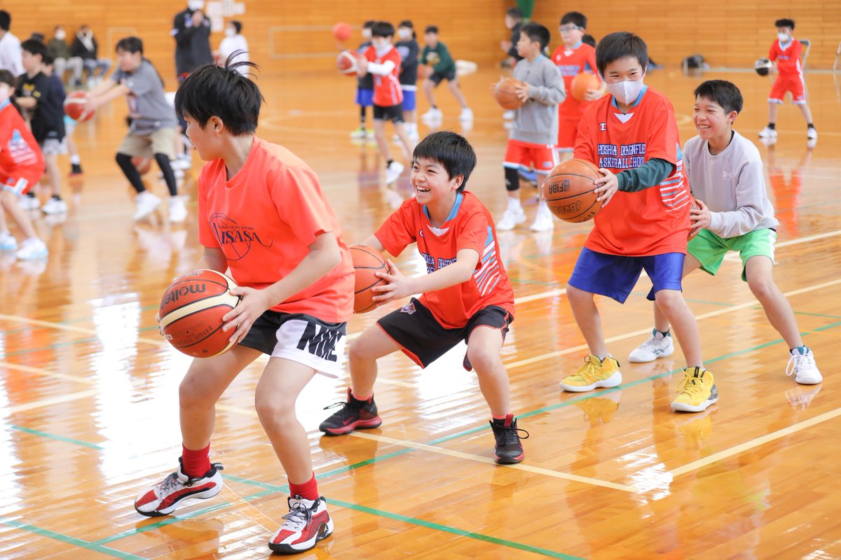 HIROSHIMADFLIES's tweet photo. 本日、#HIROHAI 佐伯総合スポーツ公園体育館にて「第2回 #広島ドラゴンフライズ スクールカップ」を開催いたしました!たくさんのご参加ありがとうございました🙇♂️
小学生クラスも中学生クラスも大いに盛り上がり、とても楽しいイベントとなりました😆
ぜひまたの機会をお待ちください!
#Bリーグ https://t.co/w9FZ1bTJiy